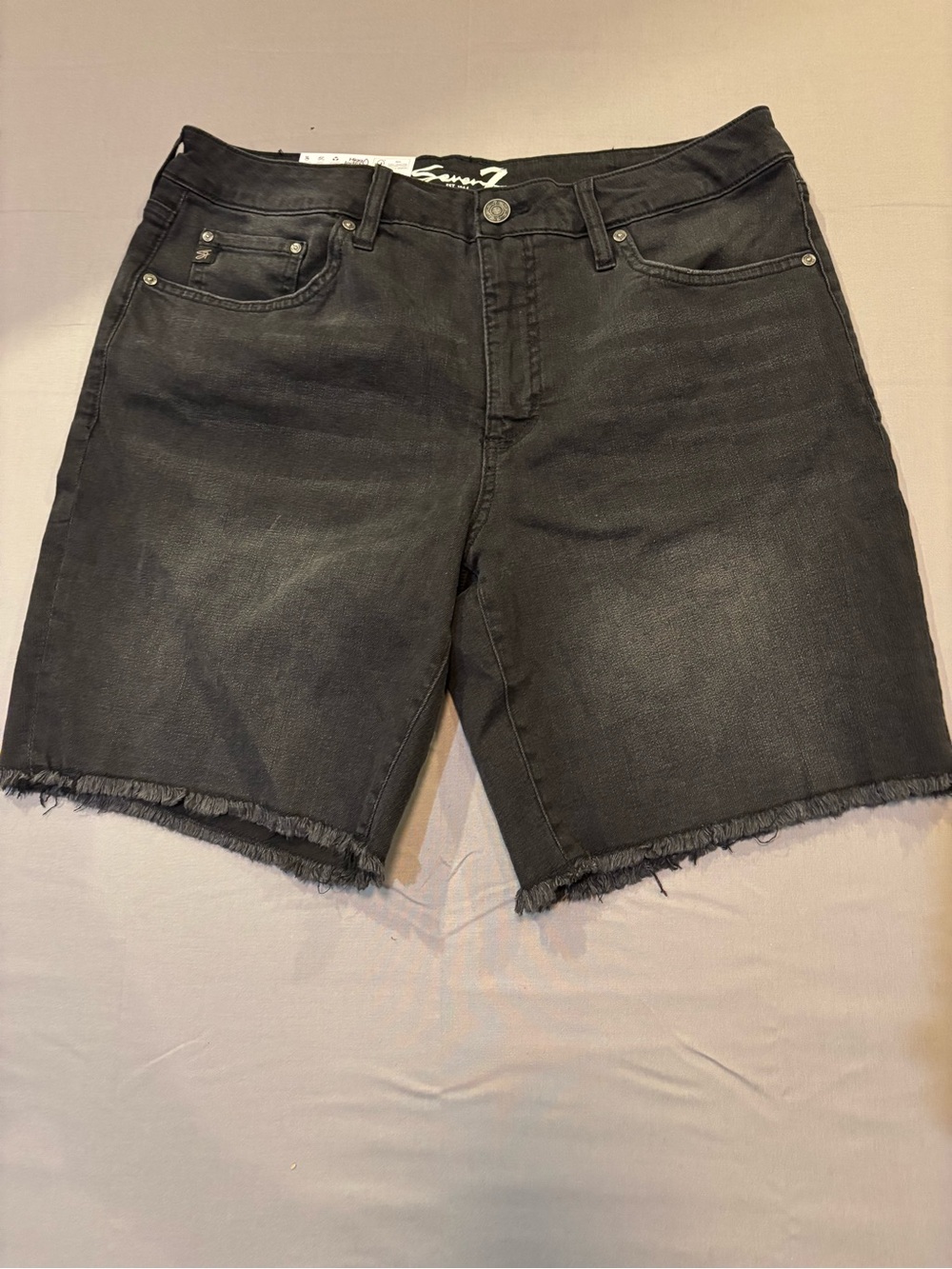 Seven7 Women’s Black Frayed Hem Denim Shorts Size 12